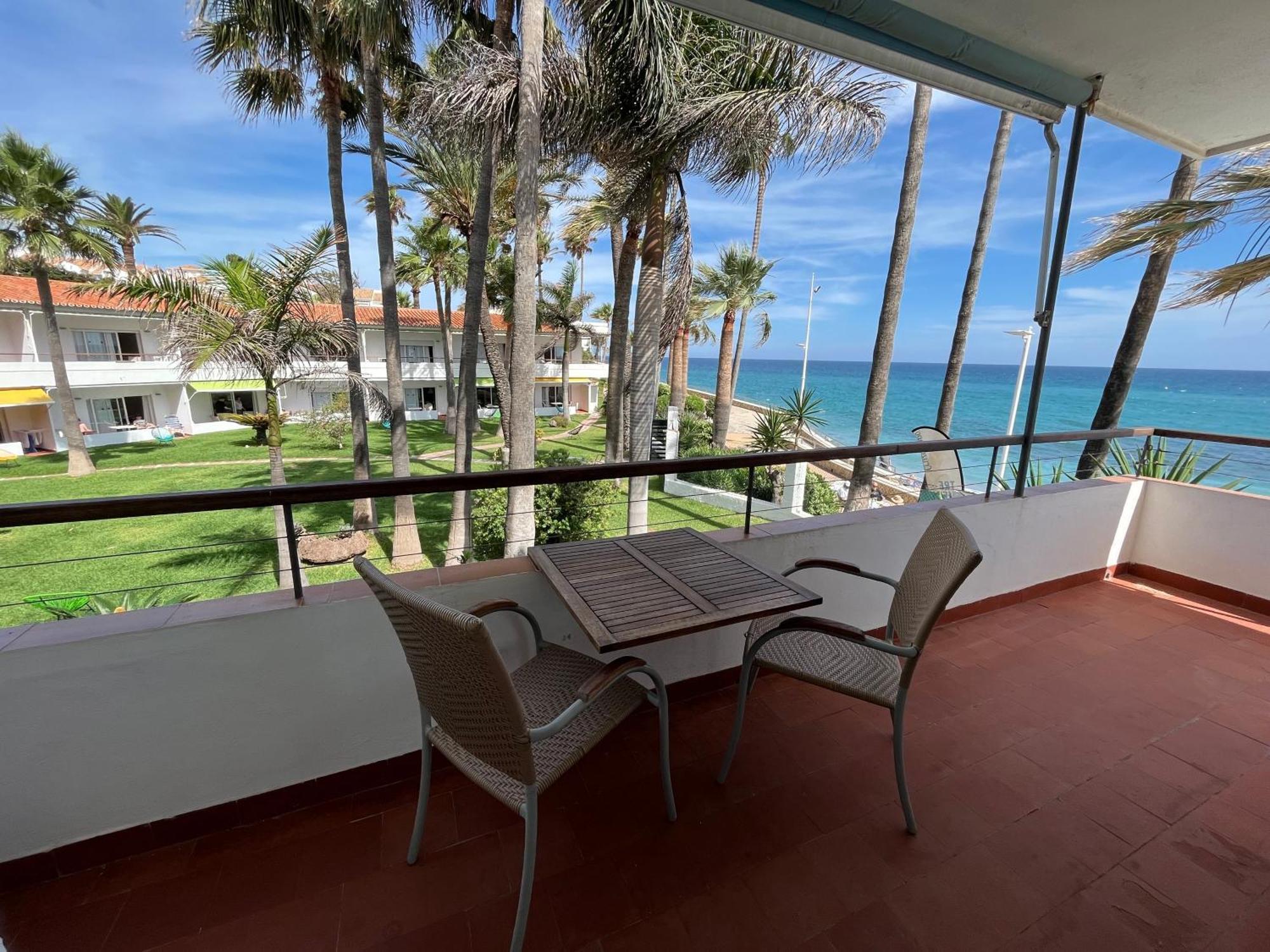 Apartamentos Playa Torrecilla เนร์คา ภายนอก รูปภาพ
