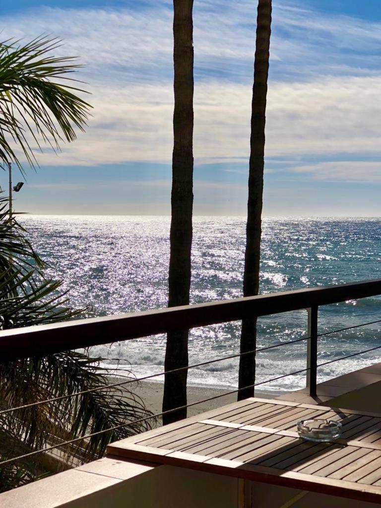 Apartamentos Playa Torrecilla เนร์คา ภายนอก รูปภาพ