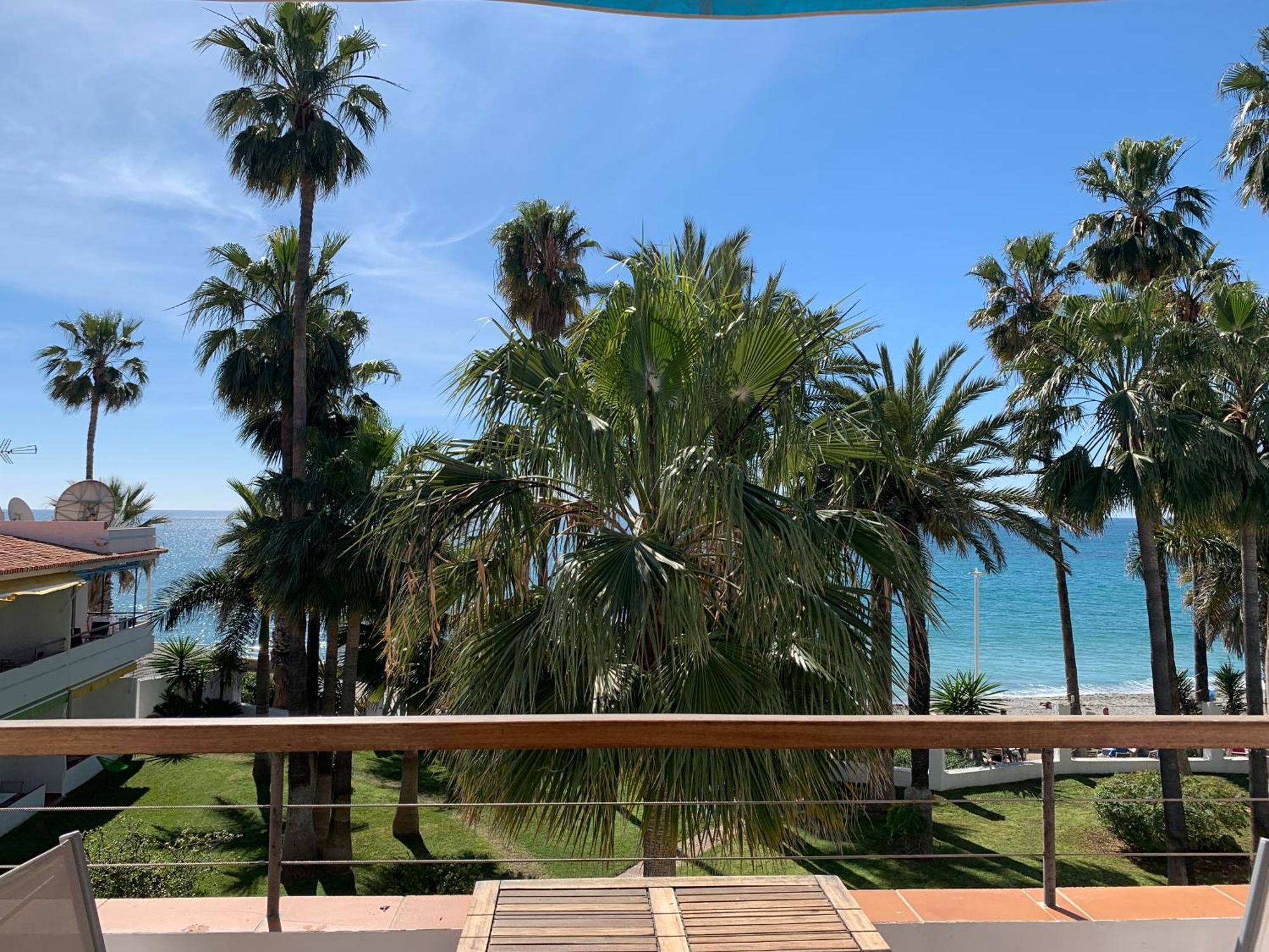 Apartamentos Playa Torrecilla เนร์คา ภายนอก รูปภาพ