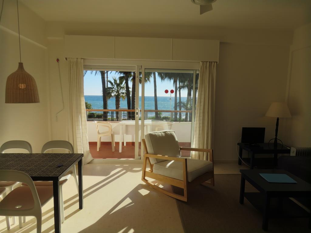 Apartamentos Playa Torrecilla เนร์คา ภายนอก รูปภาพ