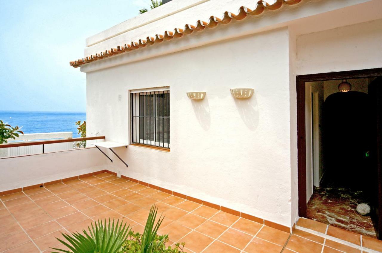 Apartamentos Playa Torrecilla เนร์คา ภายนอก รูปภาพ