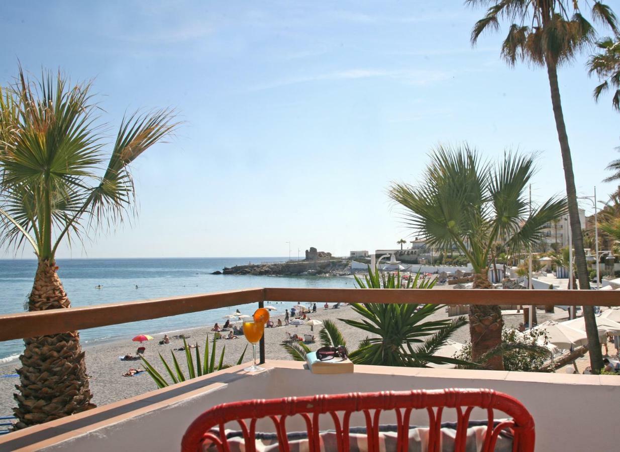 Apartamentos Playa Torrecilla เนร์คา ภายนอก รูปภาพ